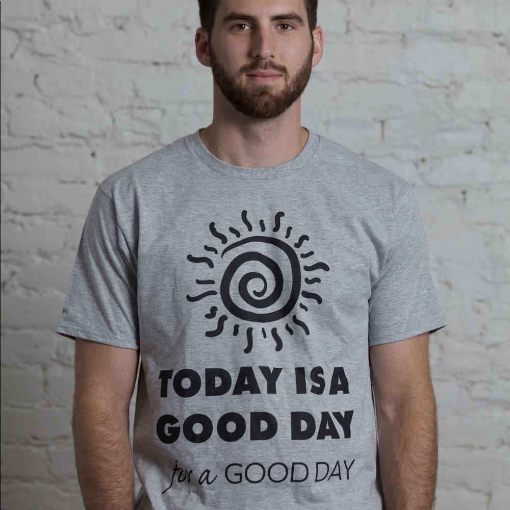Men’s casual graphic tee